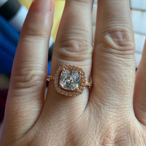 💎HPx2💎Super Gorgeos Halo Square Ring - Picture 6 of 9